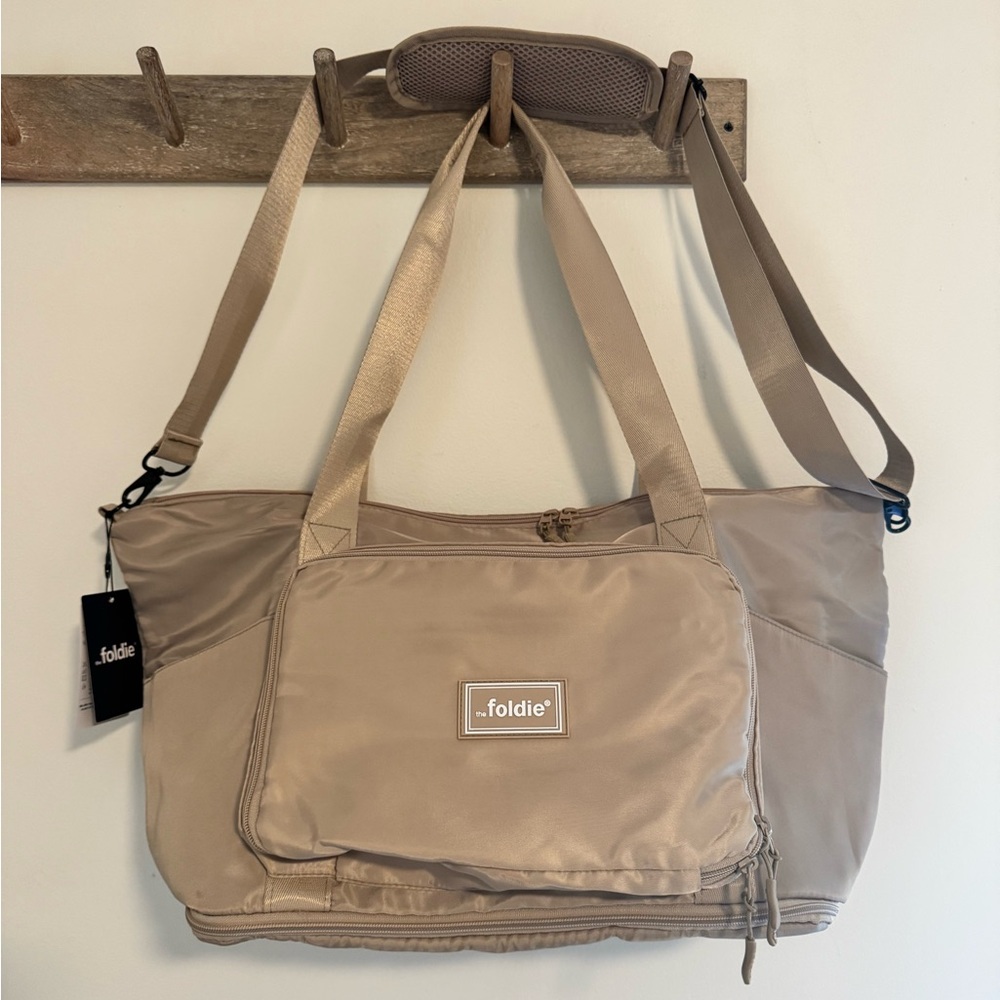 Women's Travel Bag in Tan